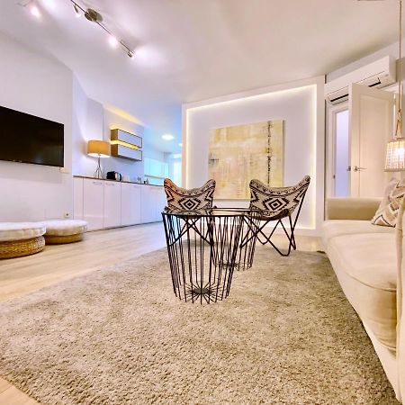 Charming La Casa De La Castellana Apartment Madrid Luaran gambar