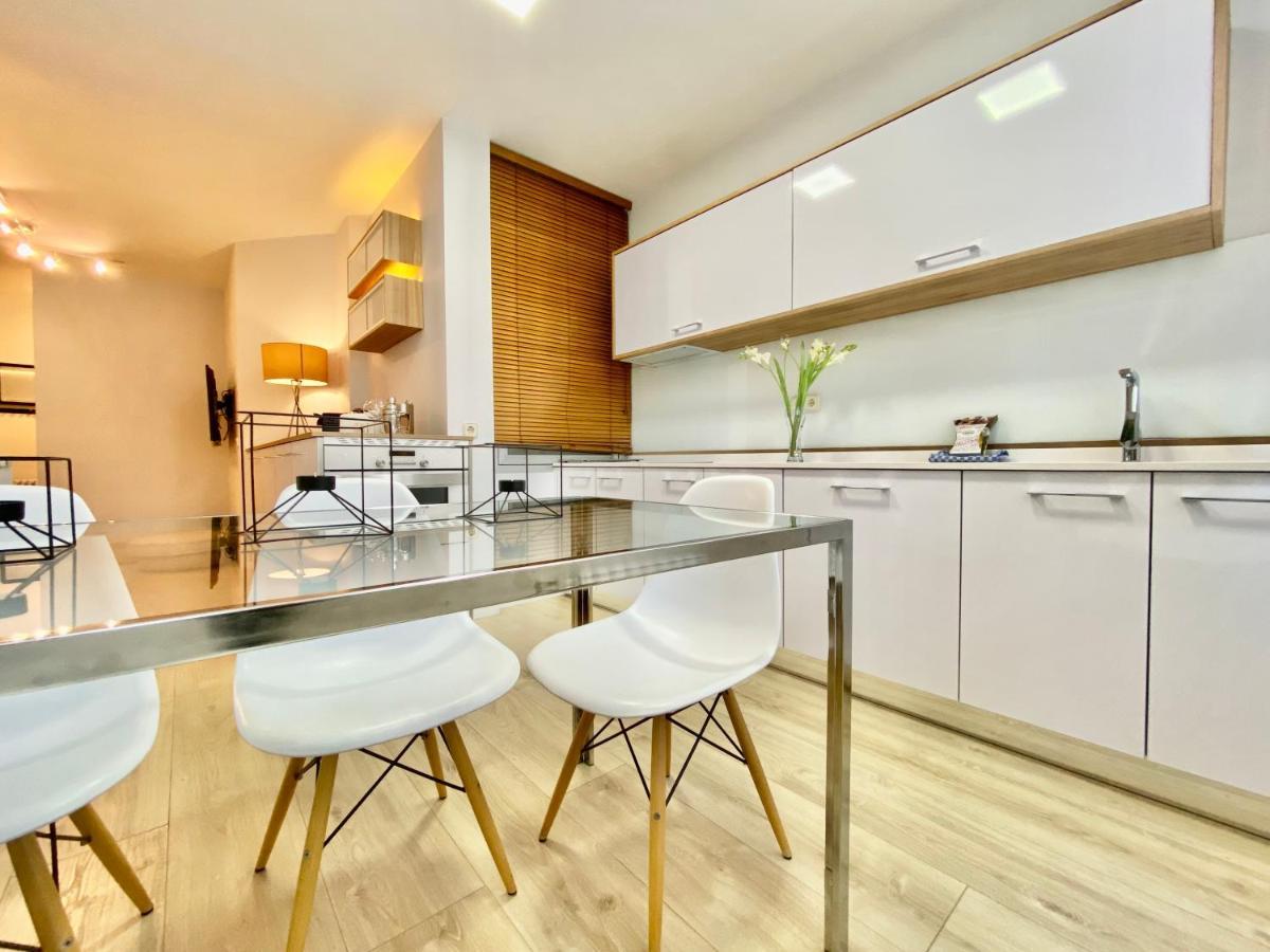 Charming La Casa De La Castellana Apartment Madrid Luaran gambar
