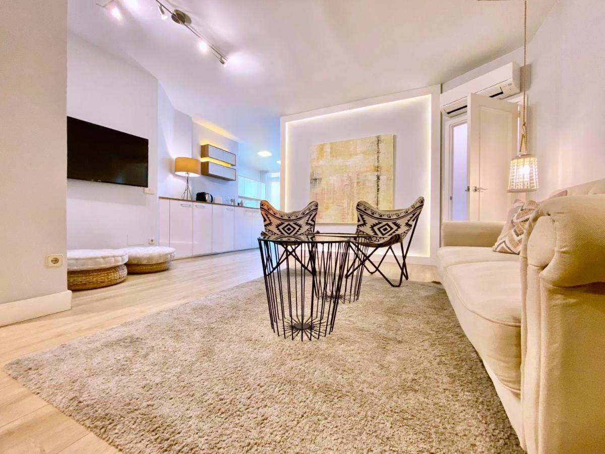 Charming La Casa De La Castellana Apartment Madrid Luaran gambar