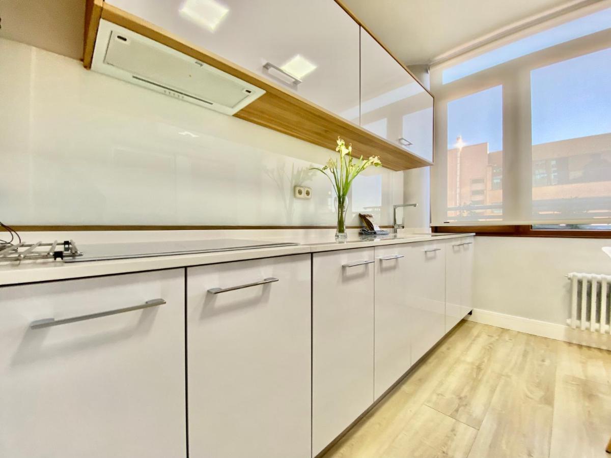Charming La Casa De La Castellana Apartment Madrid Luaran gambar