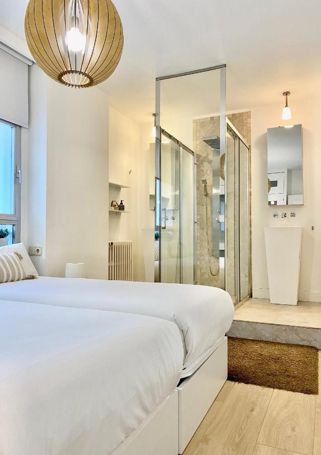 Charming La Casa De La Castellana Apartment Madrid Luaran gambar